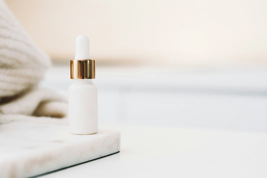Neutral scar-care routine imagery for How Can I Tell if My Skin Dislikes a Product?